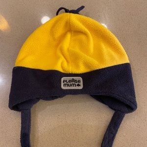 Please Mum toque with chin straps